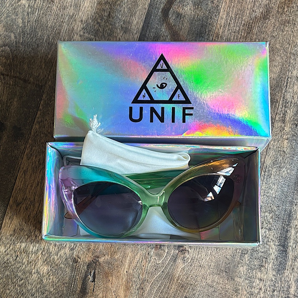 UNIF - The moody’s rainbow Sunglasses